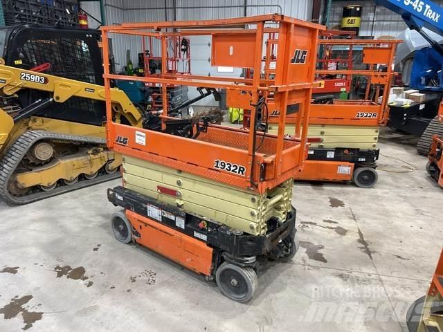 JLG 1932R 剪式升降機