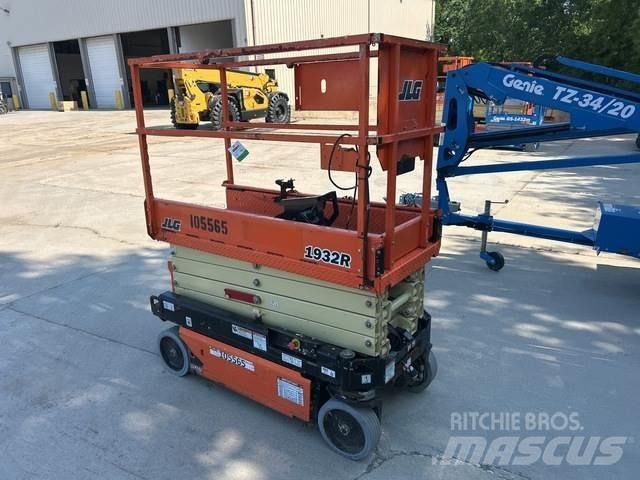 JLG 1932R 剪式升降機