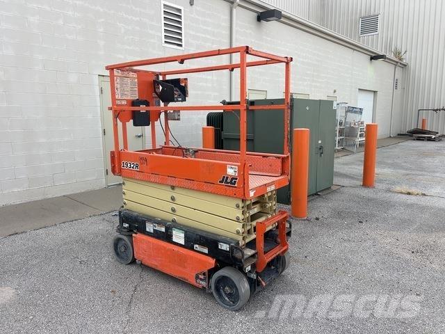 JLG 1932R 剪式升降機