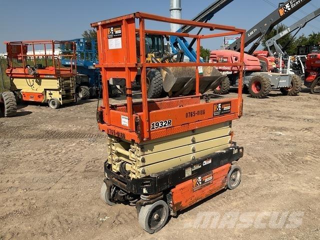 JLG 1932R 剪式升降機