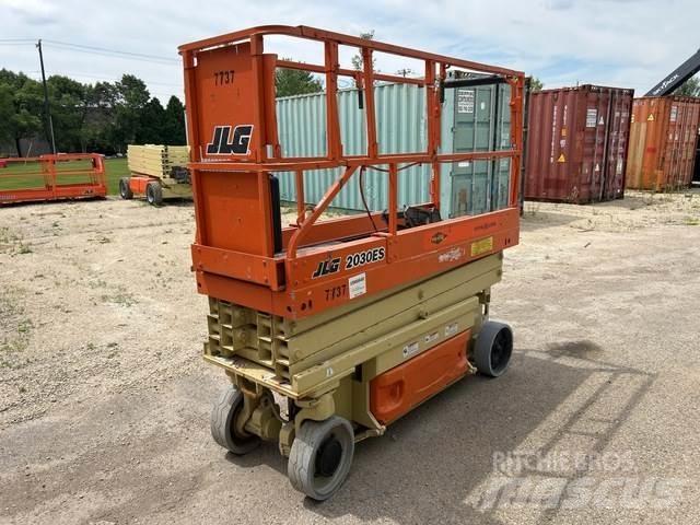 JLG 2030ES 剪式升降機