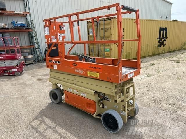 JLG 2030ES 剪式升降機