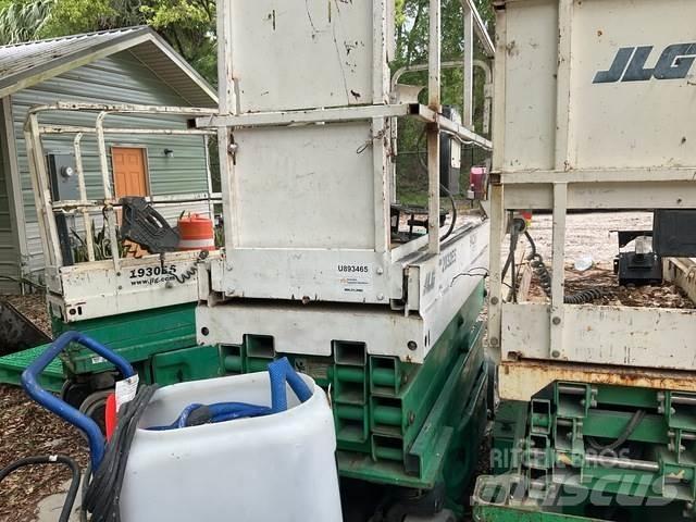 JLG 2032ES 剪式升降機