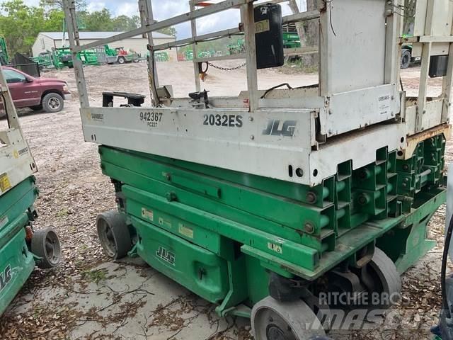 JLG 2032ES 剪式升降機