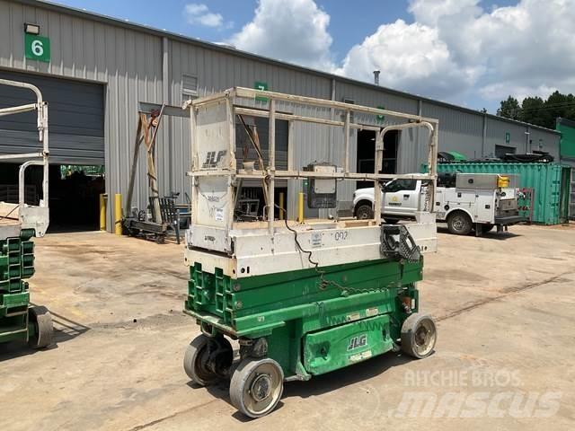 JLG 2032ES 剪式升降機