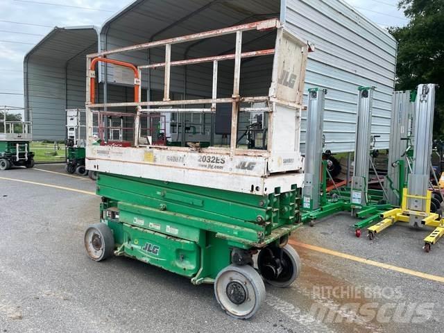 JLG 2032ES 剪式升降機