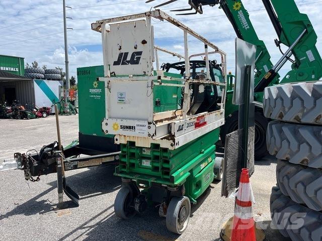 JLG 2032ES 剪式升降機