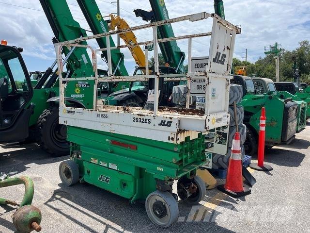 JLG 2032ES 剪式升降機