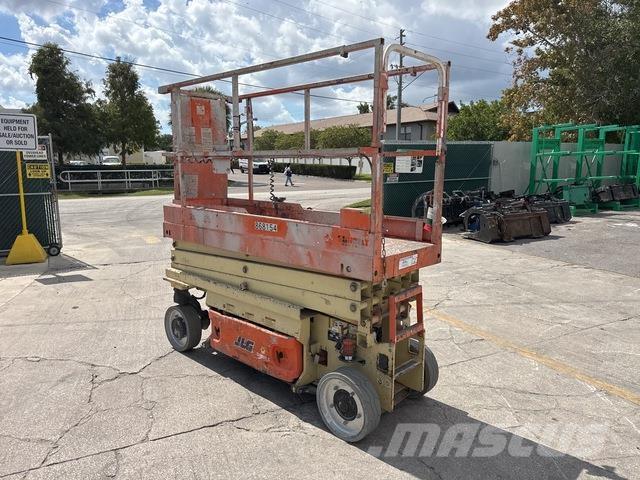 JLG 2032ES 剪式升降機