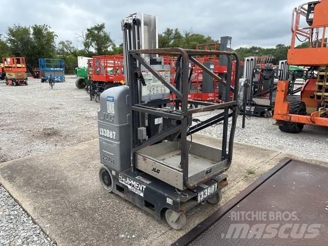 JLG 20MVL 垂直升降工作台