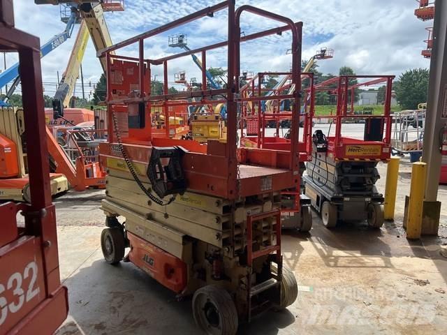 JLG 2632 ES 剪式升降機