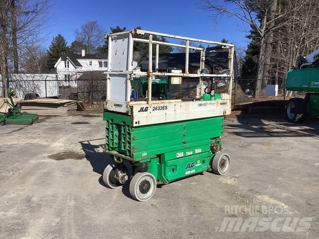 JLG 26322ES 剪式升降機