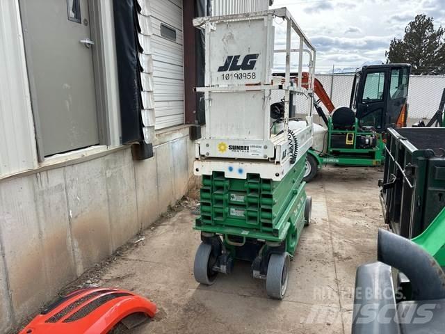 JLG 2632ES 剪式升降機
