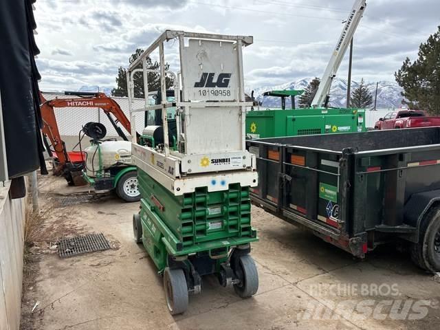 JLG 2632ES 剪式升降機