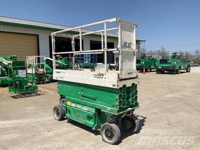 JLG 2632ES 剪式升降機