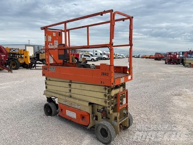 JLG 2632ES 剪式升降機