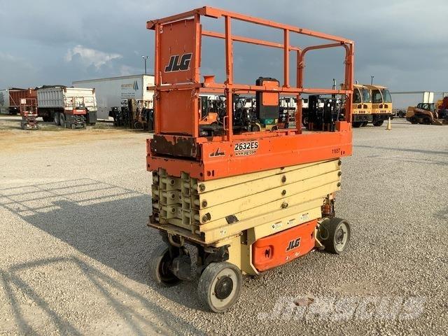 JLG 2632ES 剪式升降機