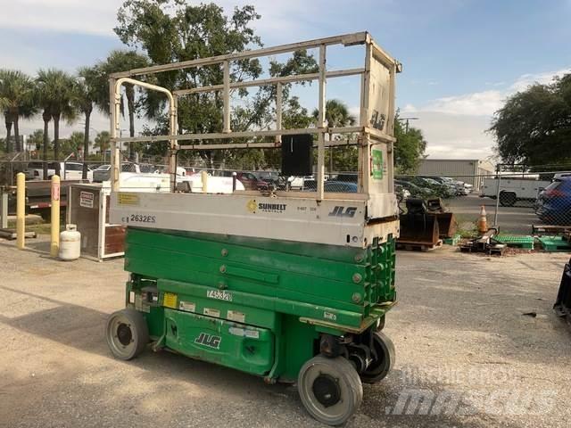 JLG 2632ES 剪式升降機