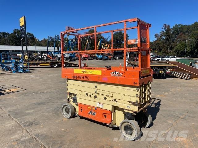 JLG 2632ES 剪式升降機