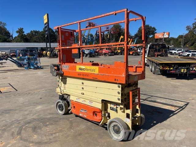 JLG 2632ES 剪式升降機