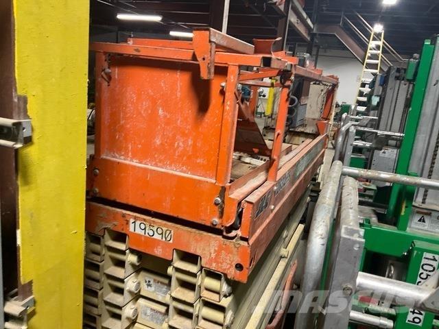 JLG 2632ES 剪式升降機