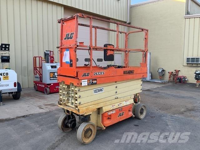 JLG 2632ES 剪式升降機