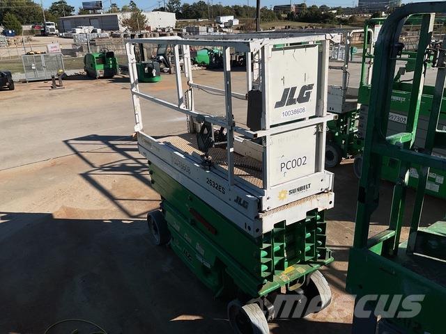 JLG 2632ES 剪式升降機