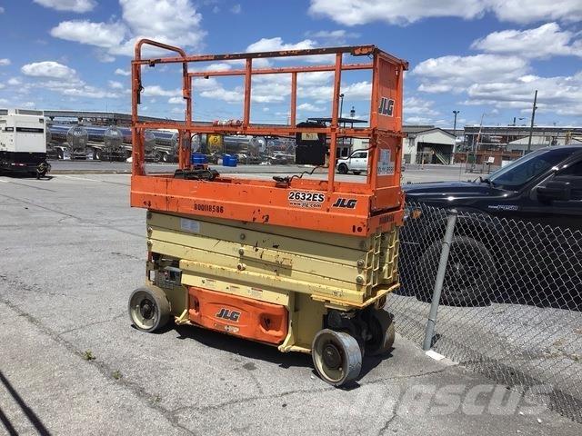 JLG 2632ES 剪式升降機