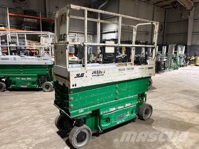 JLG 2632ES 剪式升降機