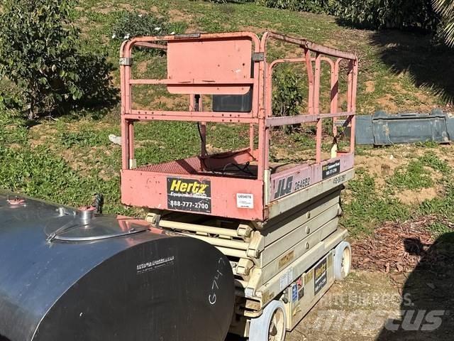 JLG 2646-E2 剪式升降機
