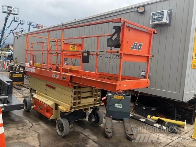 JLG 2646ES 剪式升降機