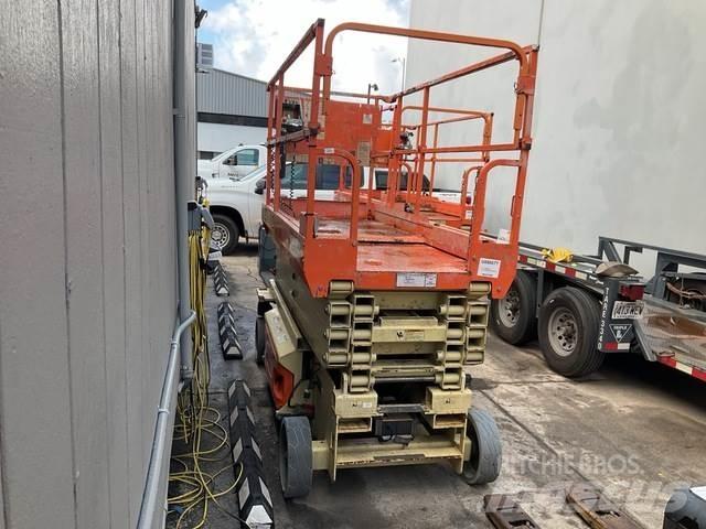 JLG 2646ES 剪式升降機