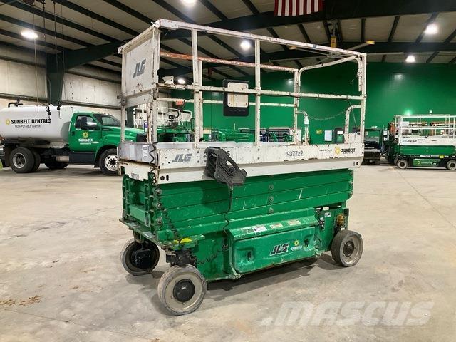 JLG 2646ES 剪式升降機