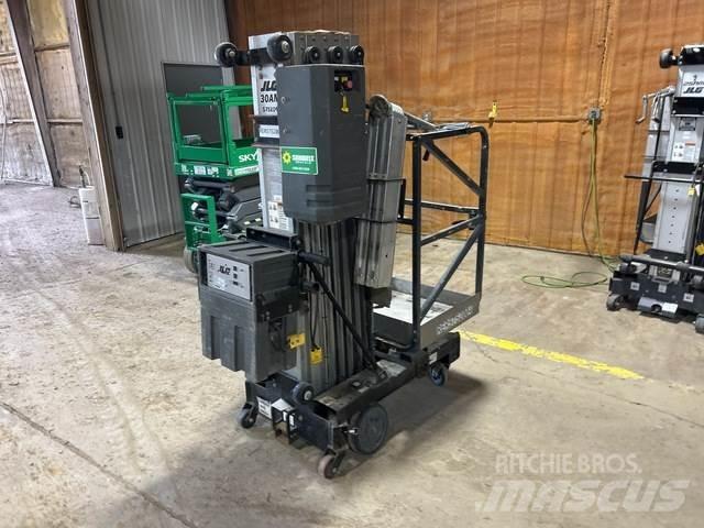 JLG 30AM 垂直升降工作台