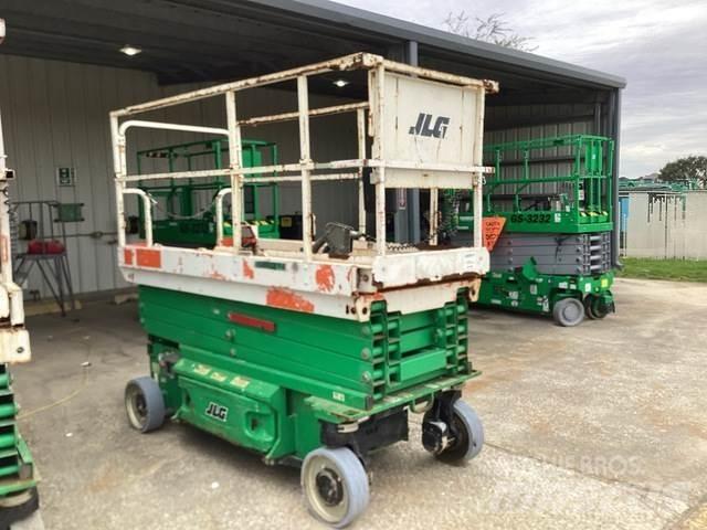 JLG 3246ES 剪式升降機