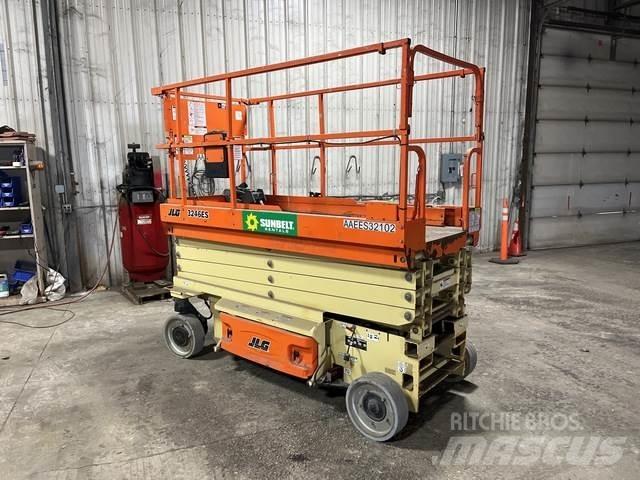 JLG 3246ES 剪式升降機