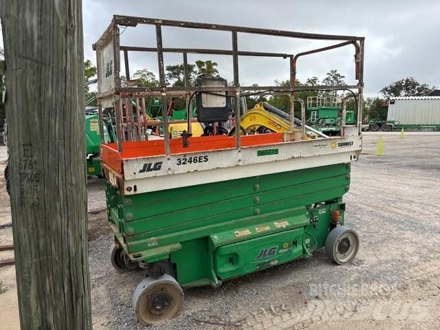 JLG 3246ES 剪式升降機