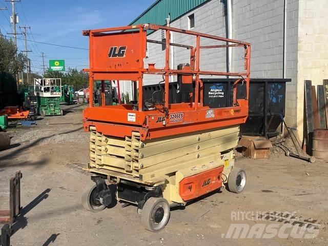JLG 3246ES 剪式升降機