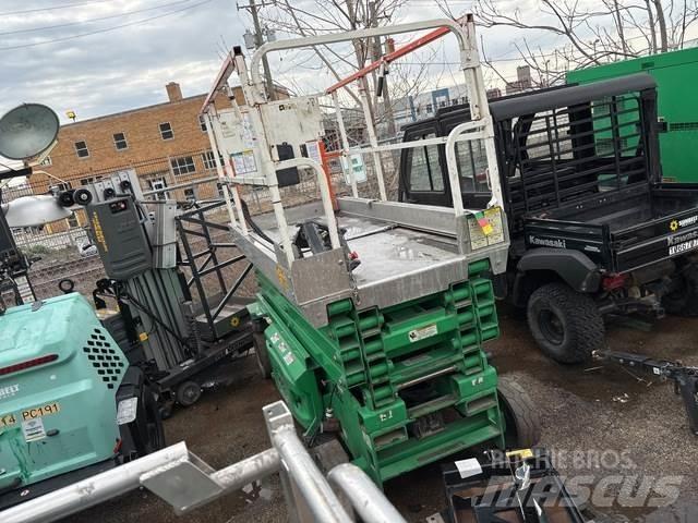 JLG 3246ES 剪式升降機