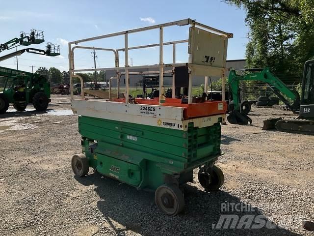 JLG 3246ES 剪式升降機