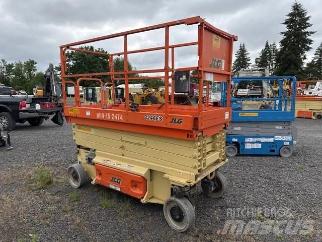 JLG 3246ES 剪式升降機