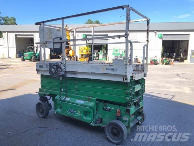 JLG 3246ES 剪式升降機