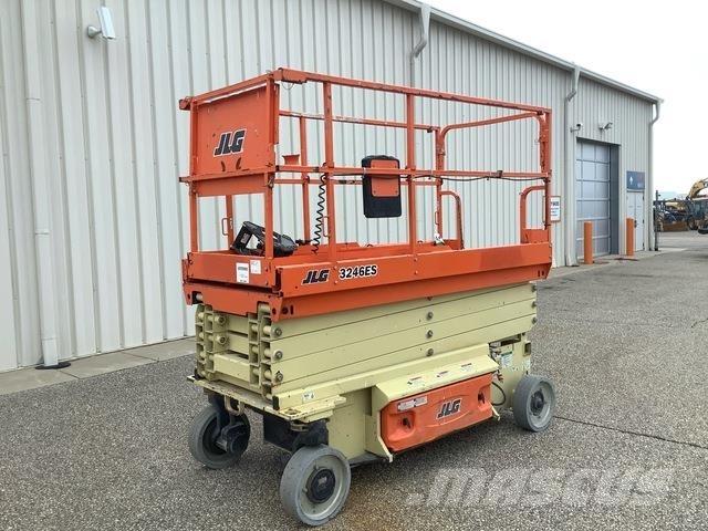 JLG 3246ES 剪式升降機