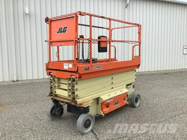 JLG 3246ES 剪式升降機