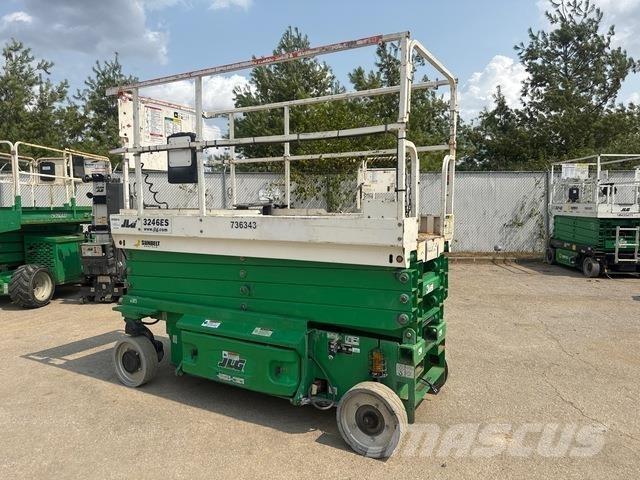 JLG 3246ES 剪式升降機