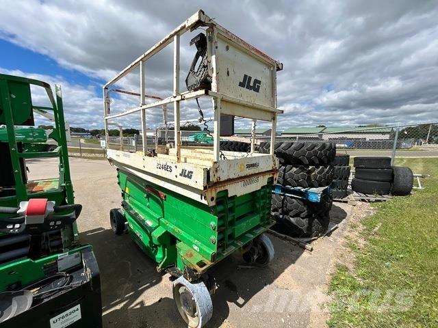 JLG 3246ES 剪式升降機