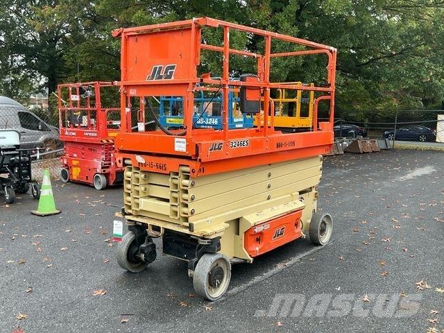 JLG 3246ES 剪式升降機