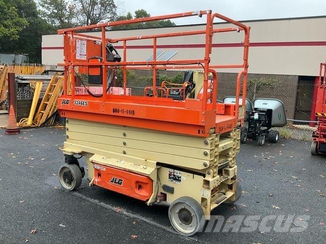 JLG 3246ES 剪式升降機