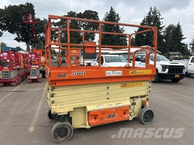 JLG 3246ES 剪式升降機