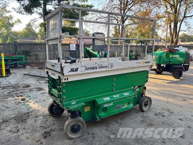 JLG 3246ES 剪式升降機